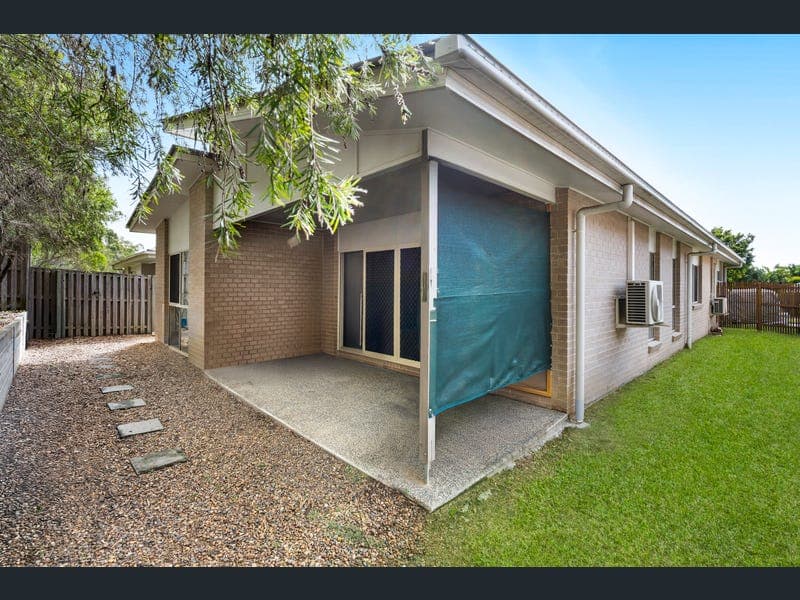 542 Gainsborough Drive, Pimpama — photo 1 of 5