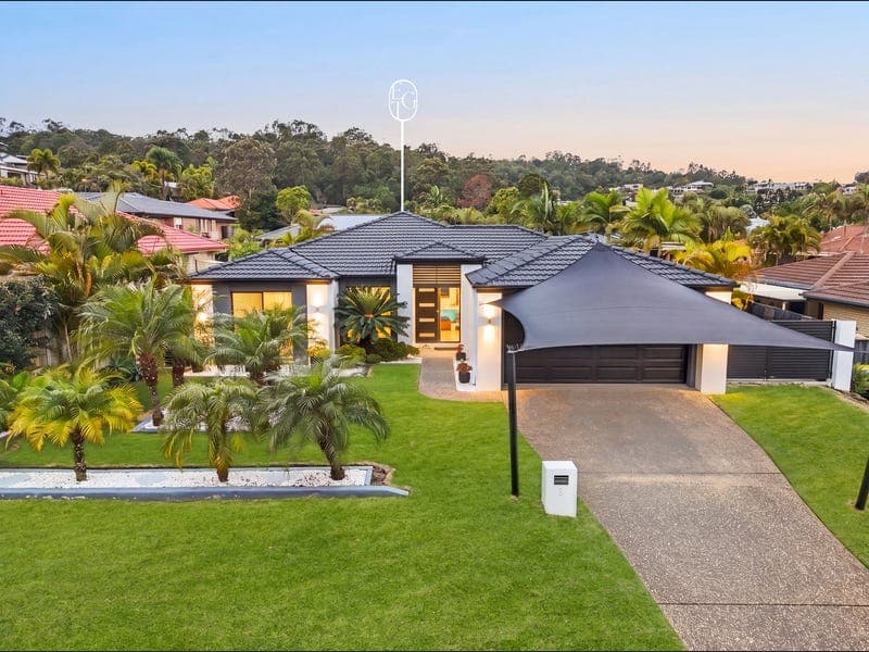 9 Feathertop Crescent, Pacific Pines — photo 1 of 5