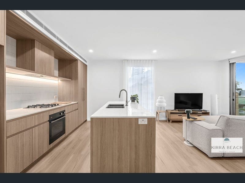204/7 Douglas Street, Kirra — photo 1 of 5