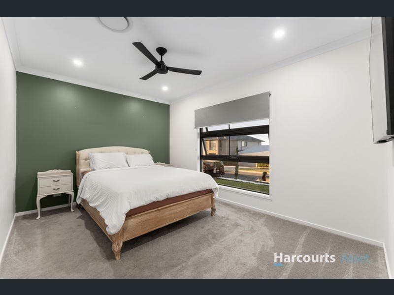 6 Bradfield Street, Flagstone — photo 1 of 5