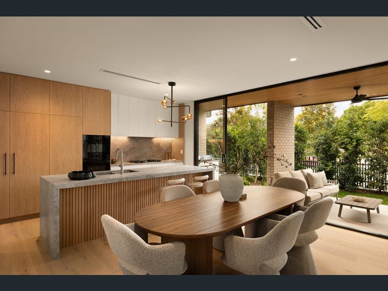 2/7 Feez Street, Yeronga — photo 1 of 5
