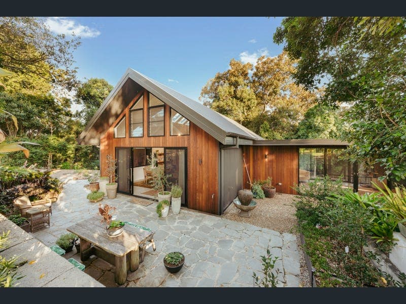 20 Warri Way, Currumbin Valley — photo 1 of 5