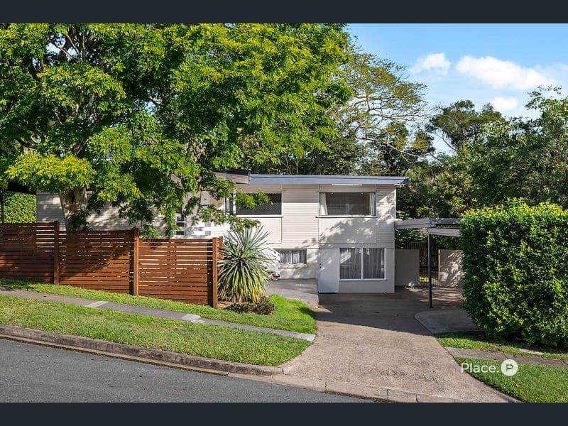 171 Birdwood Road, Carina Heights — photo 1 of 5