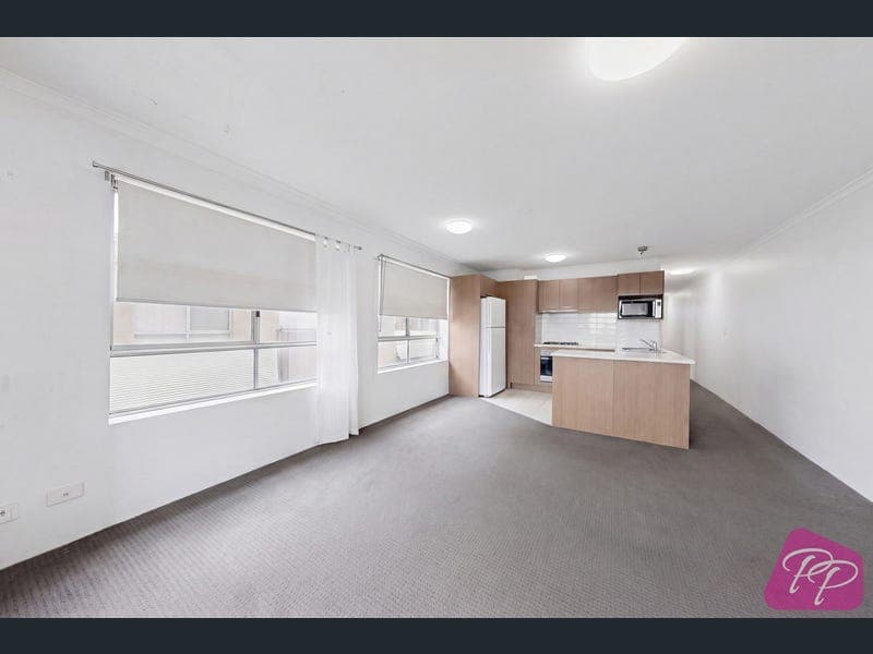 8/186 Moggill Road, Taringa — photo 1 of 5