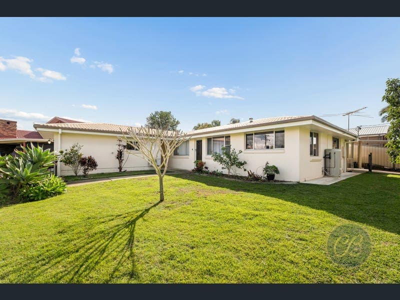 8 Garganey Street, Albany Creek — photo 1 of 5