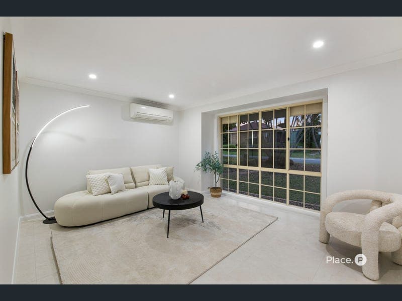 36 Greenlaw Place, Eight Mile Plains — photo 1 of 5