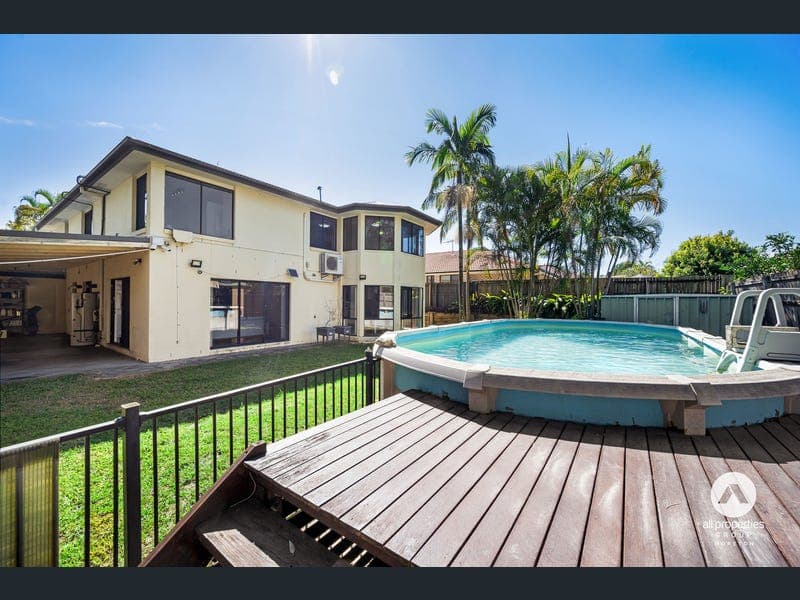 24 Nambung Place, Parkinson — photo 1 of 5