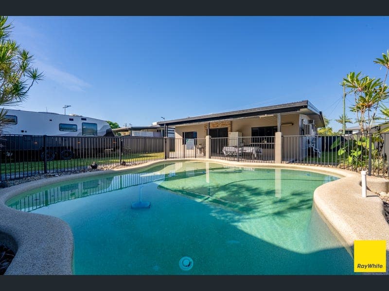 8 Wallace Street, Manunda — photo 1 of 5