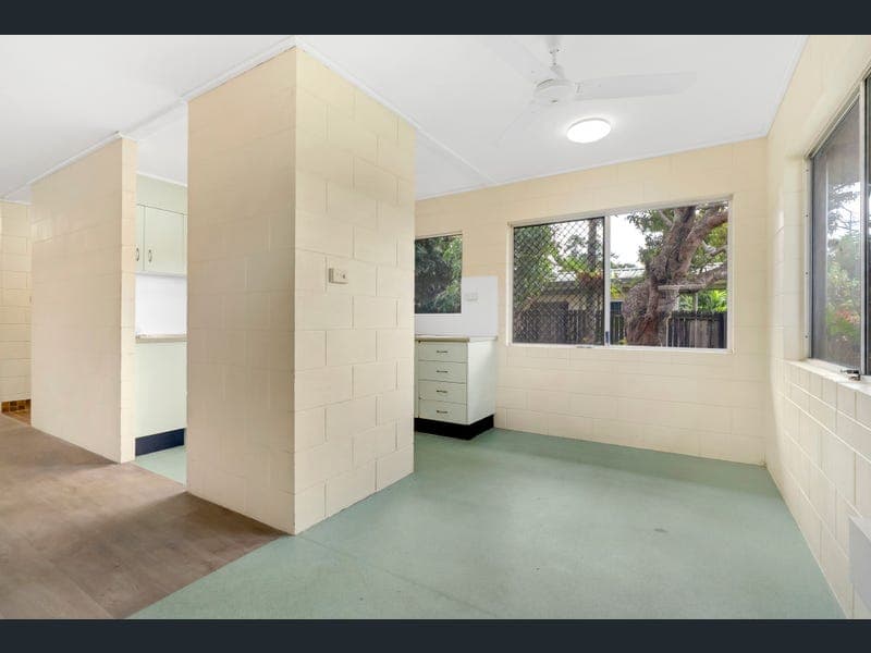 102 Murray Street, Manoora — photo 1 of 5