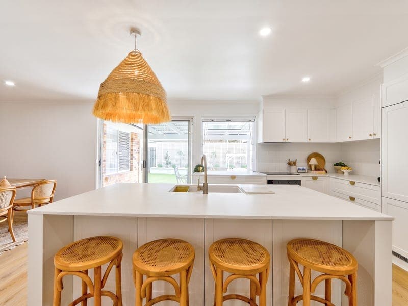 3 Rosanna Place, Robina — photo 1 of 5