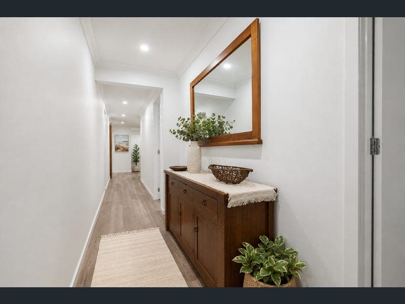 47 Oxford Drive, Flagstone — photo 1 of 5