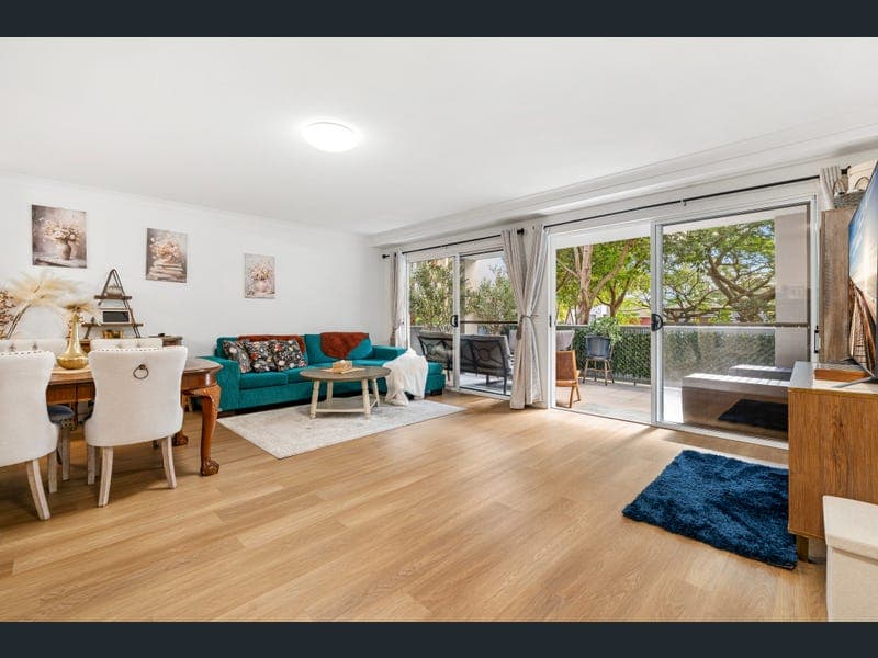 904/33 Clark st., Biggera Waters — photo 1 of 5