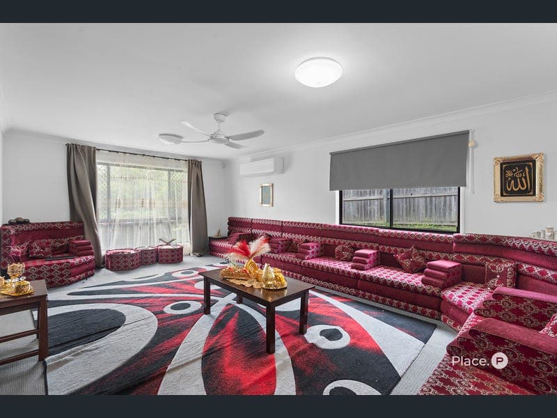 31 Mount Maroon Street, Algester — photo 1 of 5
