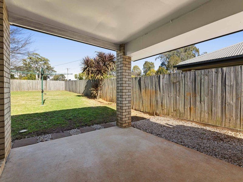 2B Weetwood Street, Newtown — photo 1 of 5