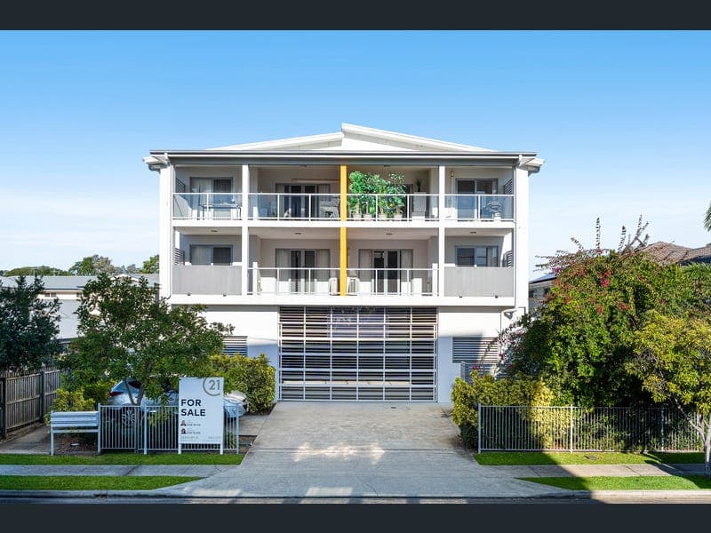 8/12 Drayton Terrace, Wynnum — photo 1 of 5