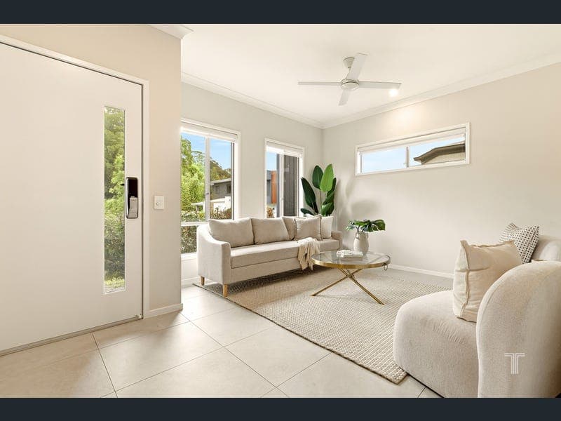 12 Raptor Street, Rochedale — photo 1 of 5