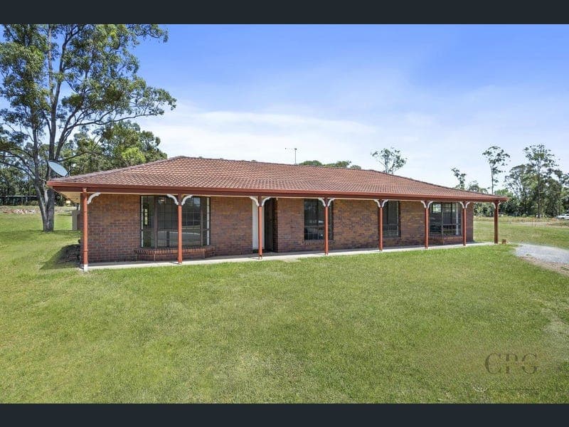 40 Timberedge Court, Upper Caboolture — photo 1 of 5