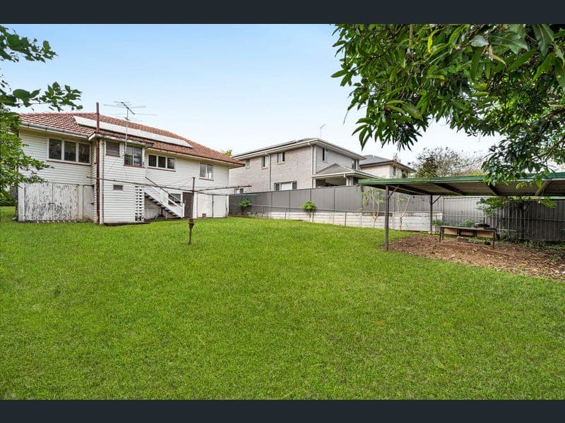 9 Brier Street, Moorooka — photo 1 of 5