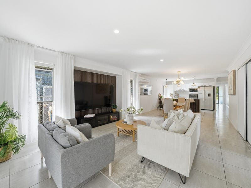 22 Sunnygold Street, Collingwood Park — photo 1 of 5