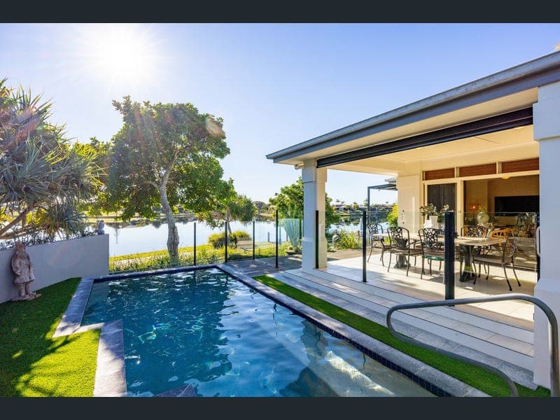 7 Majorca Place, Parrearra — photo 1 of 5