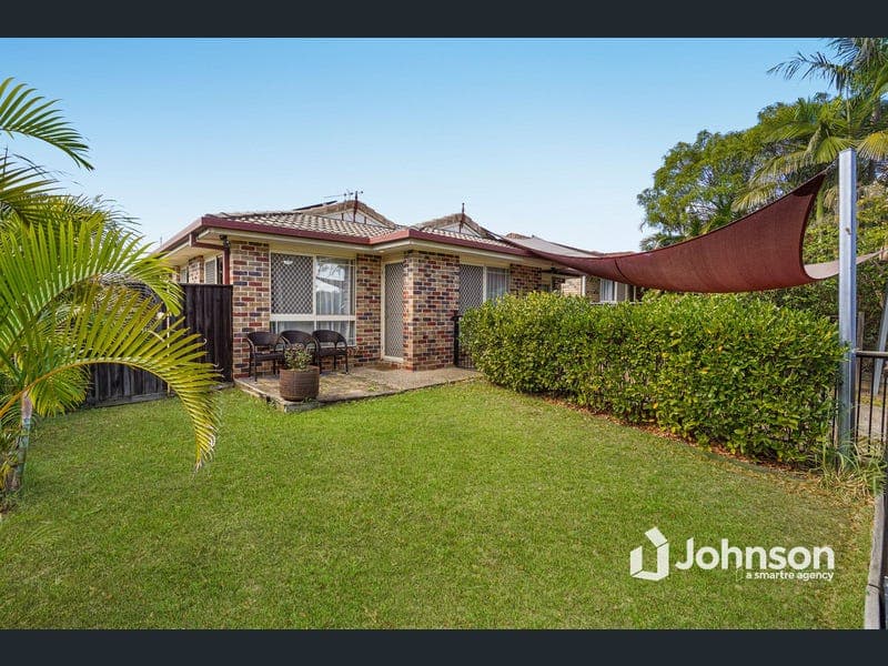27 Noosa Court, Hillcrest — photo 1 of 5
