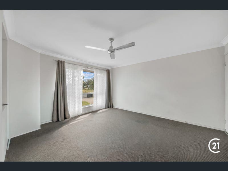 7 Luke Place, Redbank — photo 1 of 5