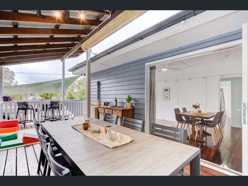124 Jutland Street, Oxley — photo 1 of 5