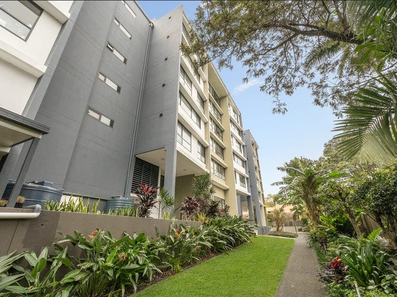 103/25-33 Dix Street, Redcliffe — photo 1 of 5