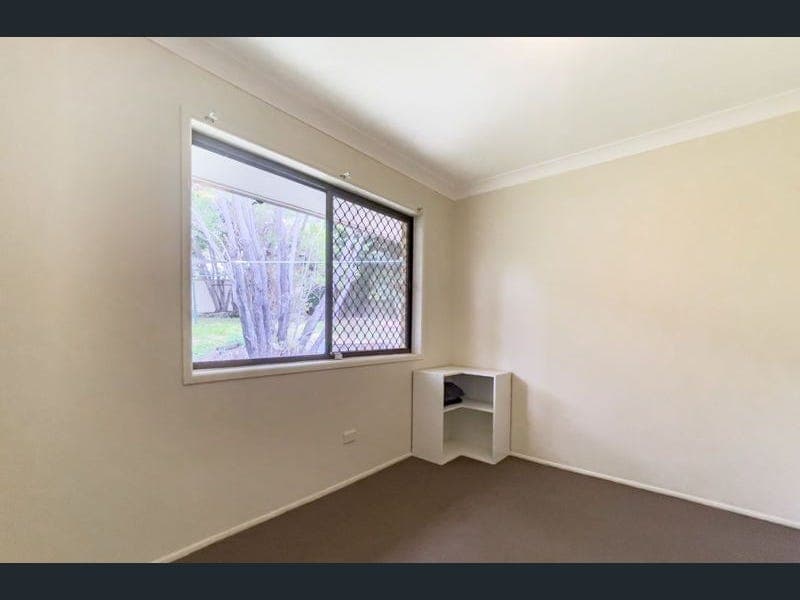 9 Hillsdale Street, Strathpine — photo 1 of 5