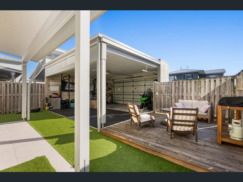 120 Paradise Circuit, Maroochydore — photo 1 of 5