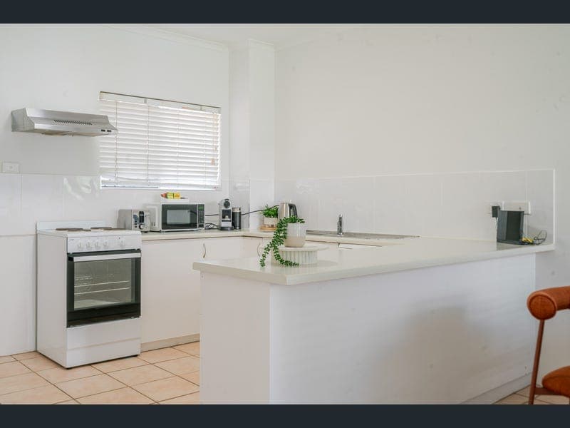 110/219-225 McLeod St, Cairns North — photo 1 of 5