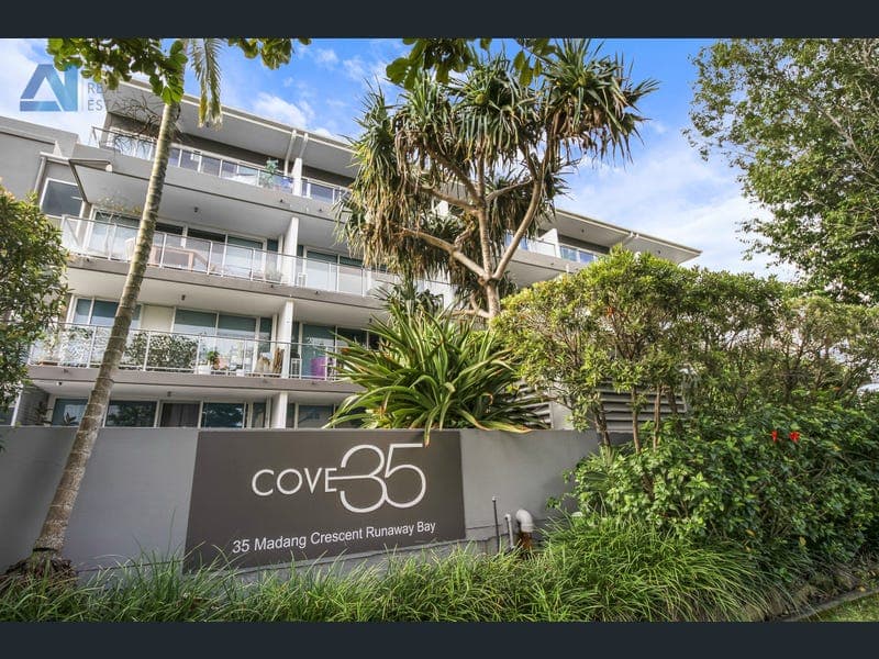 109/33-37 Madang Crescent, Runaway Bay — photo 1 of 5