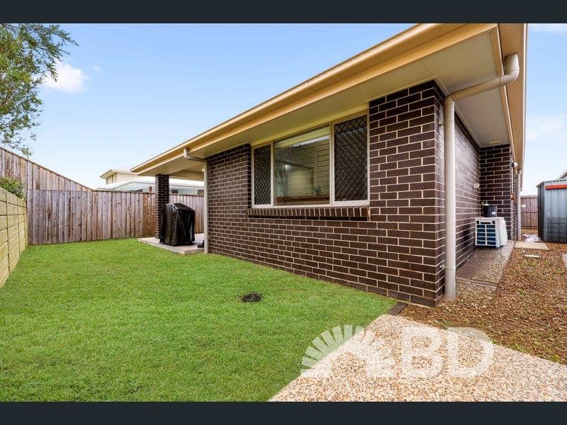 6 Elite Crescent, Narangba — photo 1 of 5