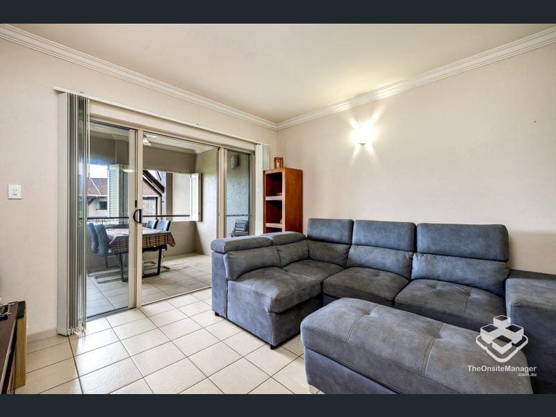 ID:21171568/22-24 Ward Street, Mooroobool — photo 1 of 5