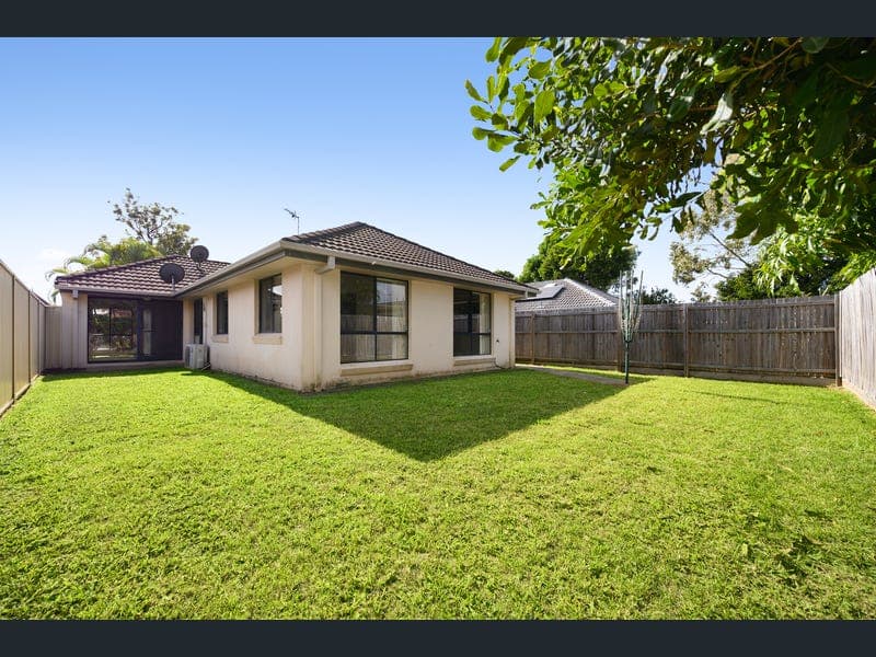 12 Renoir Drive, Coombabah — photo 1 of 5