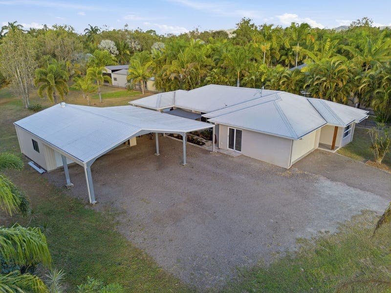 9 Cradler Court, Bluewater Park — photo 1 of 5