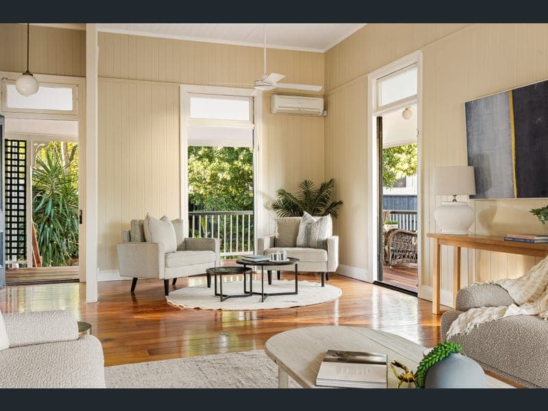 32 Kedron Brook Road, Wilston — photo 1 of 5