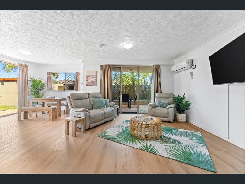 45/2342-2358 Gold Coast Highway, Mermaid Beach — photo 1 of 5