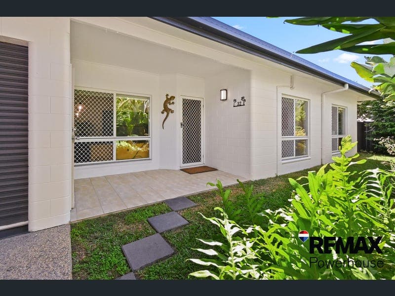 32 Albatross Street, Kewarra Beach — photo 1 of 5