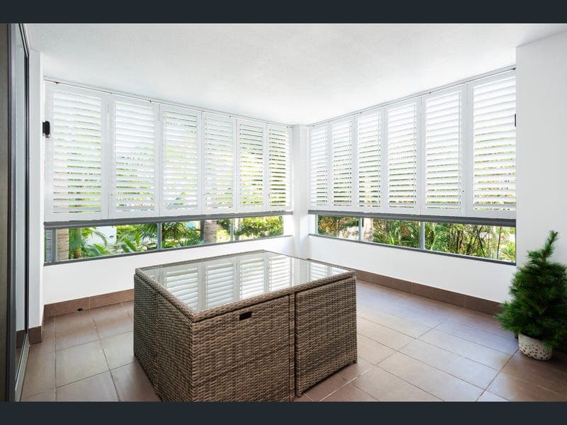 26i/28 Bayview Street, Runaway Bay — photo 1 of 5
