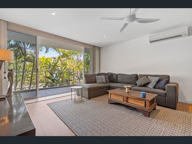 1208/2 Activa Way, Hope Island — photo 1 of 5