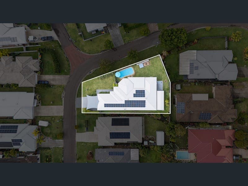 11 Birdwing Avenue, Bli Bli — photo 1 of 5
