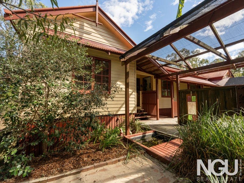 6 Stumers Road, Mount Crosby — photo 1 of 5
