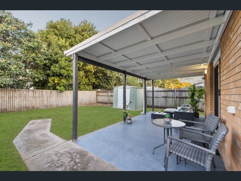 22 Garney Street, Redcliffe — photo 1 of 5