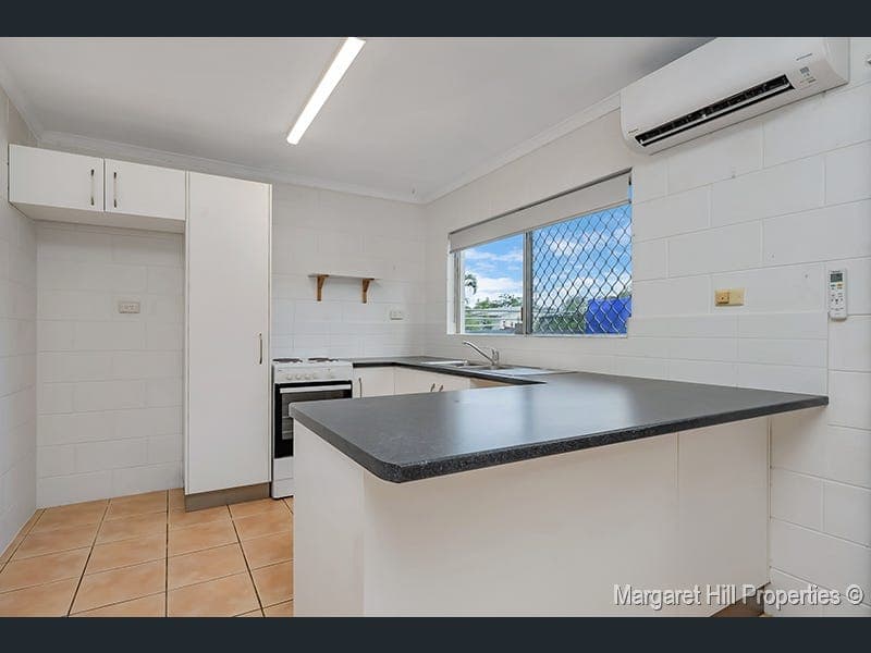 2/54 Ahearne Street, Hermit Park — photo 1 of 5