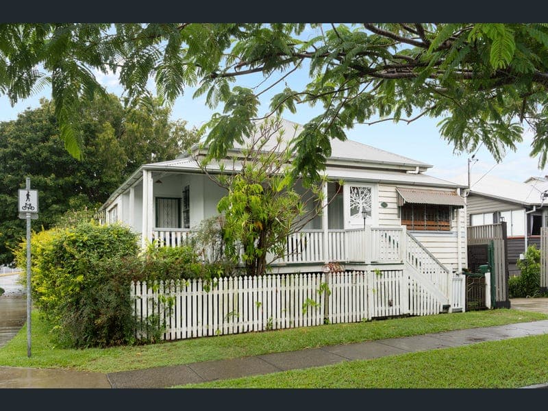 159 Rainbow Street, Sandgate — photo 1 of 5