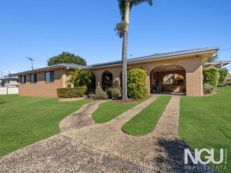 43 Pine Street, Flinders View — photo 1 of 5