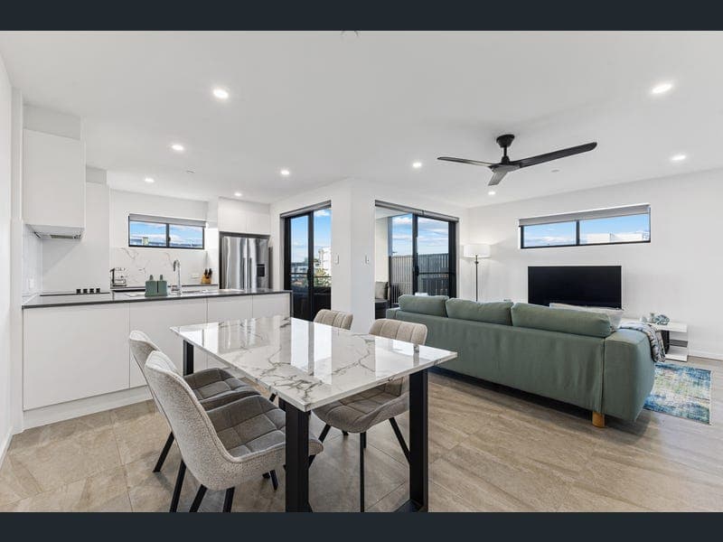 10/7 Felix Street, Lutwyche — photo 1 of 5