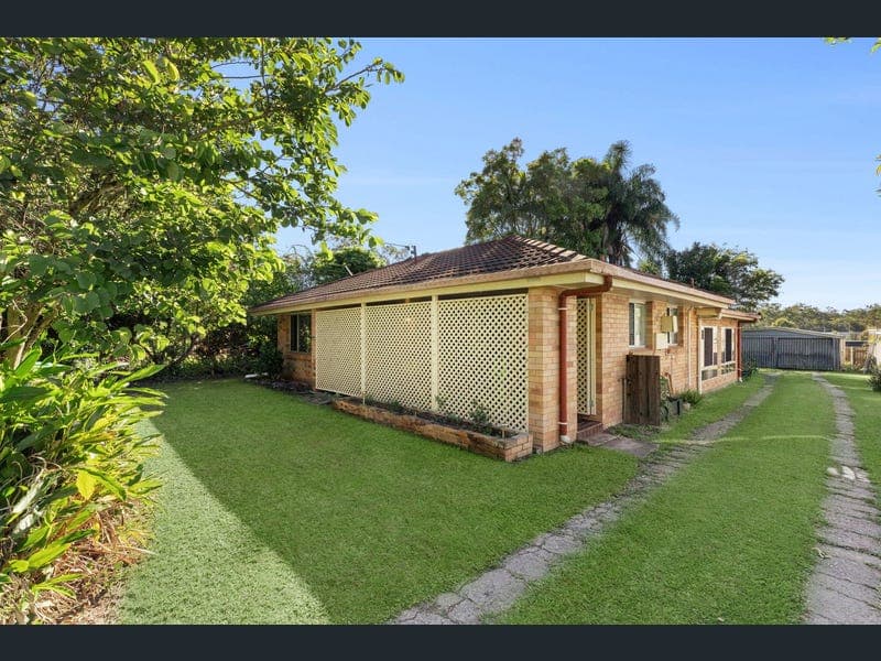 61 Caloundra Street, Landsborough — photo 1 of 5