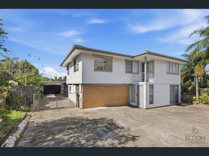 2886 Logan Road, Underwood — photo 1 of 5
